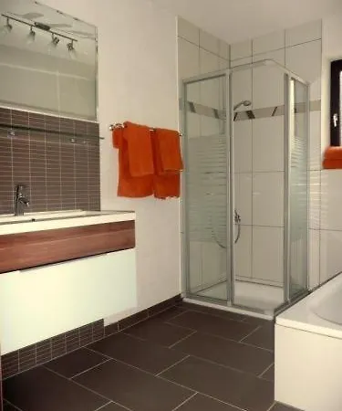Apartamento + Ferienwohnung Familie Karle Binzen